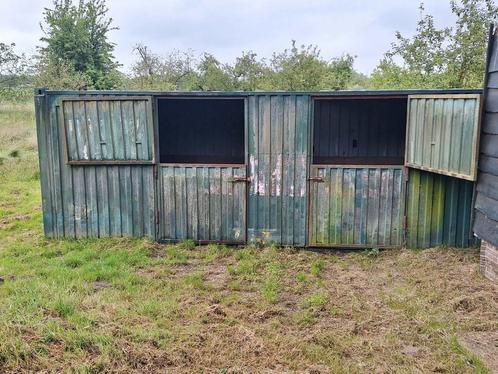 Grote containerstal van 8 meter., Dieren en Toebehoren, Paarden en Pony's | Overige Paardenspullen, Gebruikt, Overige soorten