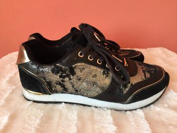 Supertrash zwarte glans sneakers maat 38 beschikbaar voor biedingen