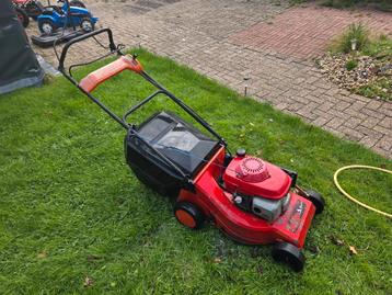 Goed werkende castel garden bravo grasmaaier te koop. beschikbaar voor biedingen