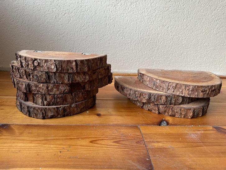 7x Halve boomstam wandplanke, goede staat klaar om monteren, Huis en Inrichting, Woonaccessoires | Wandplanken en Boekenplanken