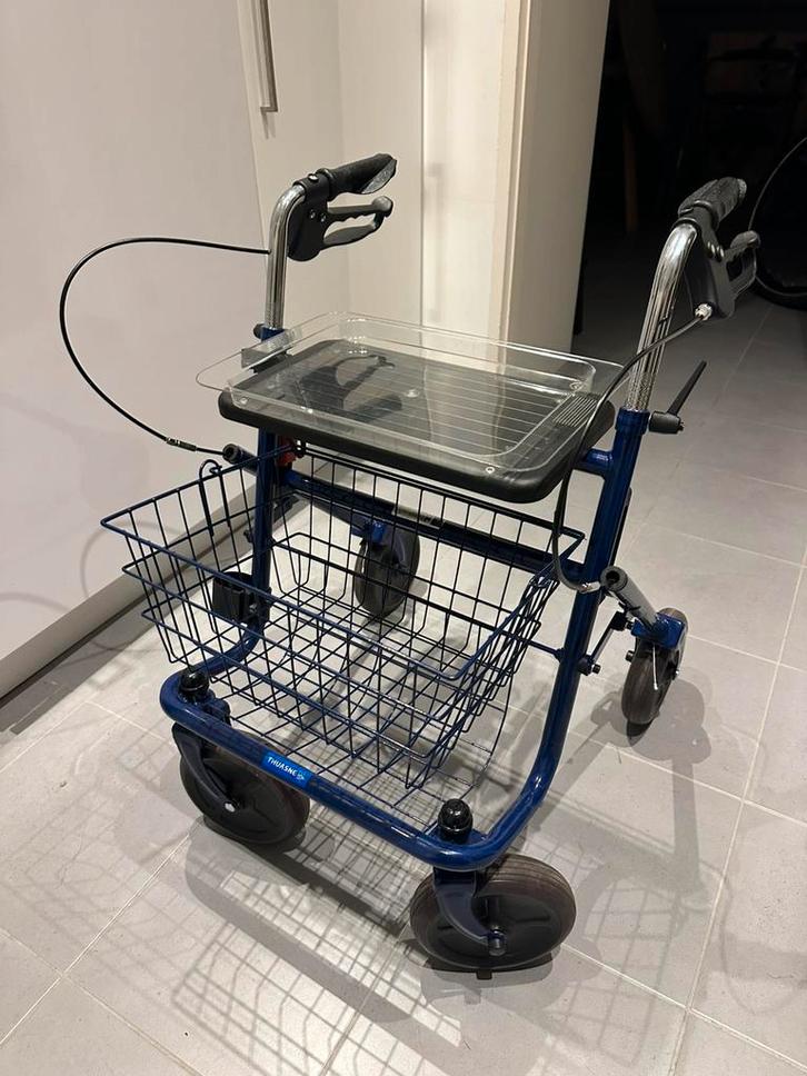 Thuasne inklapbare rollator met afneembaar mandje en blad, Diversen, Rollators, Zo goed als nieuw, Ophalen