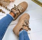 Uggs Look-a-like Sneakers - Maat 38, Kleding | Dames, Schoenen, Verzenden, Nieuw, Beige, Sneakers of Gympen
