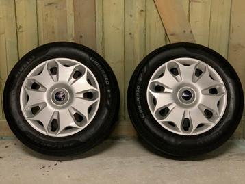 Velgen met zo goed als nieuwe banden 205/60 16, 4 stuks beschikbaar voor biedingen