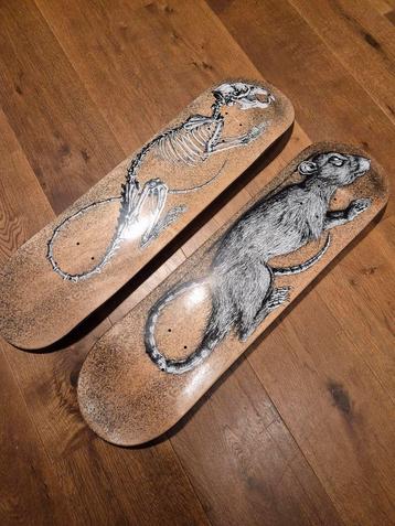 Roa - decay - skateboard  beschikbaar voor biedingen