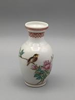Chinees Porselein Jingdezhen Vaasje Vogel Kalligrafie 11cmh, Ophalen of Verzenden