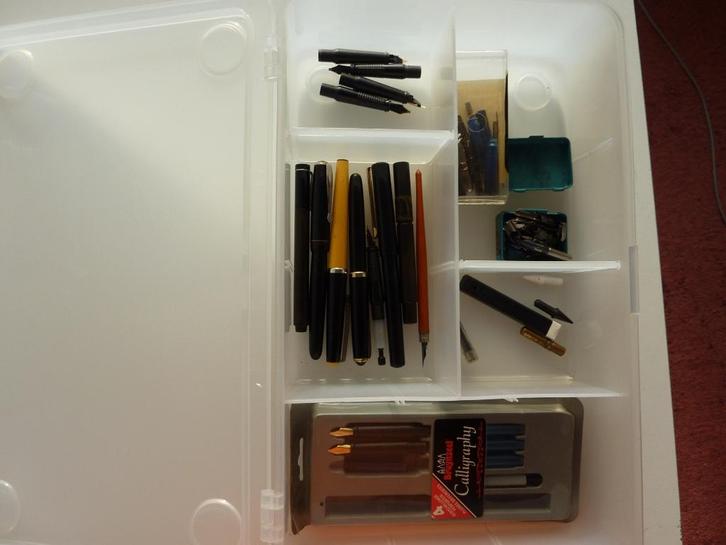 Tekenbord van taylorix, tekenpennen, tekenveren, tekenhoek, Hobby en Vrije tijd, Tekenen, Gebruikt, Ophalen