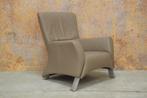 ZGANieuw! taupekleurige leren Rolf Benz 322 design fauteuil!, Rolf benz, Rolf benz, Design, 75 tot 100 cm