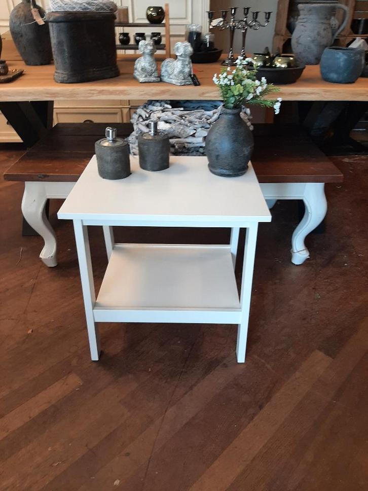 Lunnarp Ikea bijzettafel / kleine salontafel, Huis en Inrichting, Tafels | Salontafels, Zo goed als nieuw, 50 tot 75 cm, 50 tot 100 cm