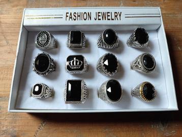 12 Zwarte Ringen Set - Verschillende Maten beschikbaar voor biedingen