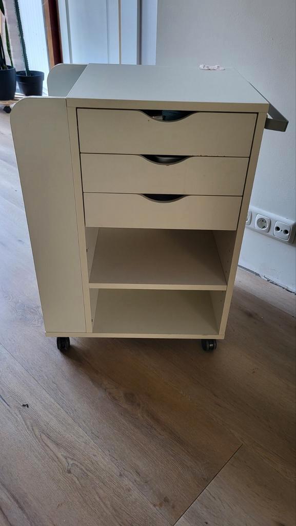 Pedicure kastje vol diverse inhoud, Huis en Inrichting, Kasten | Overige, Ophalen