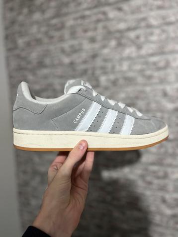 Adidas Campus grijs beschikbaar voor biedingen