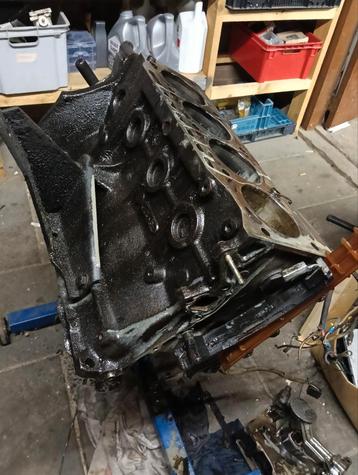 Bmw m10b20 m10 02 e12 onderdelen 520 320 2002 beschikbaar voor biedingen