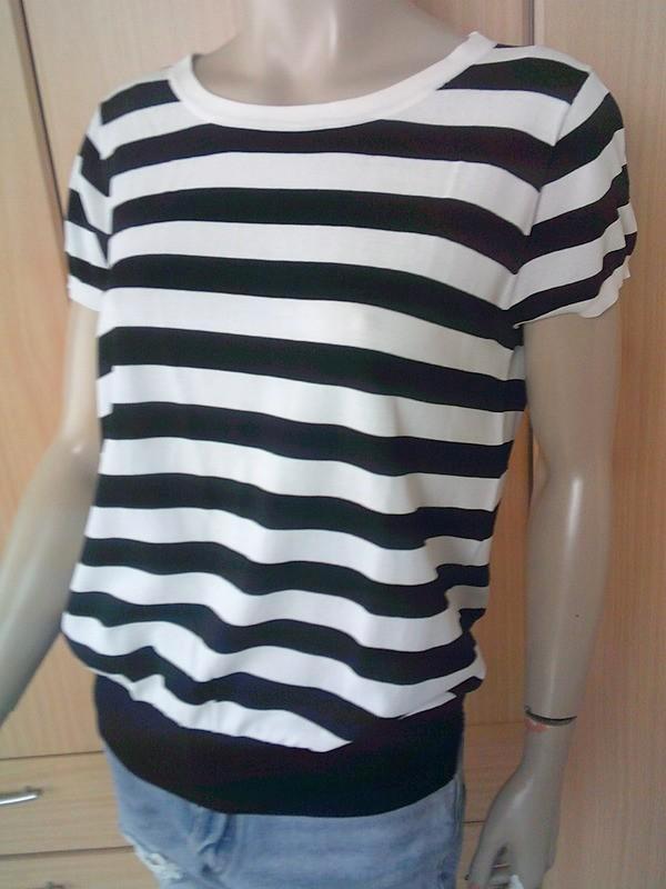 Caroline Biss zwart/wit gestreepte top 42, Kleding | Dames, Tops, Zo goed als nieuw, Maat 42/44 (L), Overige kleuren, Korte mouw