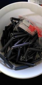 Hulsjes en haakjes voor vliegengordijn, grijs, Ophalen of Verzenden, Zo goed als nieuw, Grijs, Minder dan 100 cm