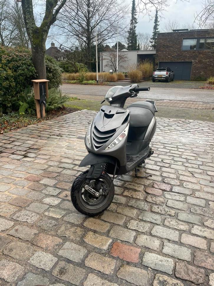 Zip 70cc 2016, Fietsen en Brommers, Scooters | Piaggio, Zo goed als nieuw, Zip, Tweetakt, Ophalen of Verzenden