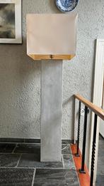 Vloerlamp met vierkante kap / ecru, Huis en Inrichting, Ophalen, Gebruikt, Overige materialen, 150 tot 200 cm