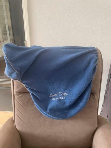 Zadelhoes beschikbaar voor biedingen