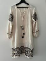 Meisie jurk maat L, Kleding | Dames, Jurken, Beige, Maat 42/44 (L), Ophalen of Verzenden, Zo goed als nieuw