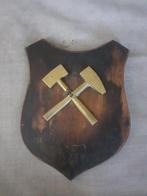 Messing mijnbouw symbool op houten bordje, Ophalen of Verzenden