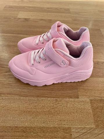 Skechers roze maat 31 beschikbaar voor biedingen
