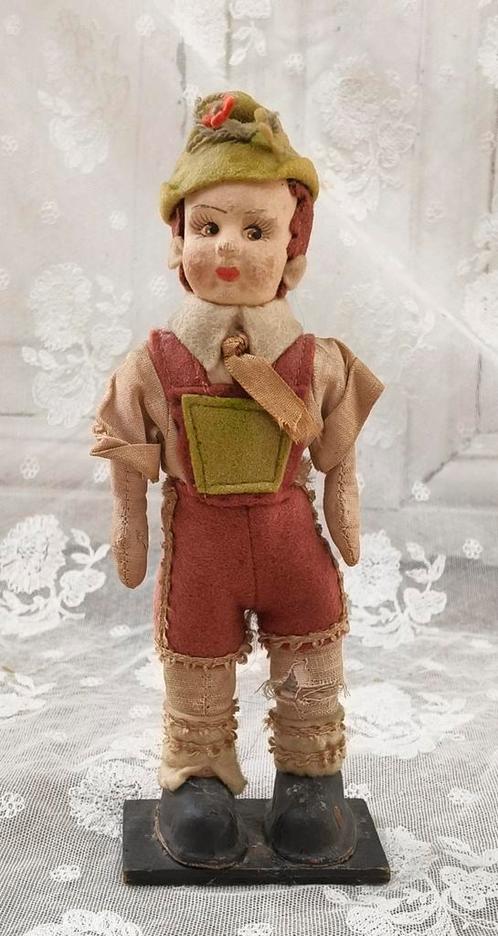 Oud poppetje, Antiek en Kunst, Curiosa en Brocante, Ophalen of Verzenden