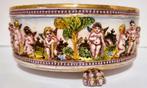 Capodimonte, Italiaans,  dekseldoos in keramiek., Ophalen of Verzenden