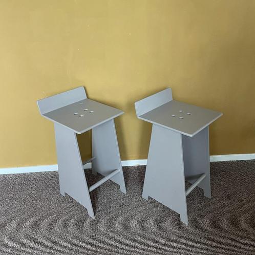 Set van 2 handgemaakte barkrukken, Huis en Inrichting, Barkrukken, Gebruikt, 60 tot 90 cm, Hout, 2 krukken, Met voetsteun, Ophalen