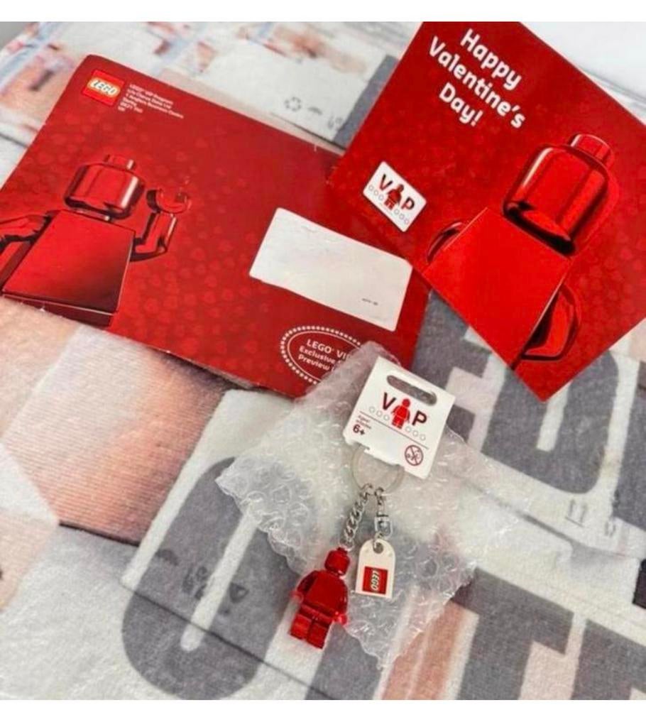 LEGO 853303 VIP Keychain sleutelhanger Chrome rood 4644591, Lego, Nieuw, Ophalen of Verzenden, H