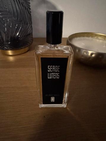 Serge Lutens Un Bois Vanille 50 ml beschikbaar voor biedingen