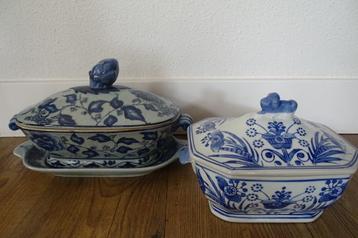2 prachtige oude Chinese dekselschalen, terrines beschikbaar voor biedingen