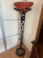 Art Deco Staande Lamp met Rode Kap en Smeedijzeren Frame, Antiek en Kunst, Ophalen