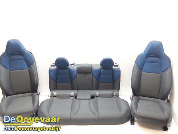 Bekleding Set (compleet) van een Lynk & Co 01 (01 18-) beschikbaar voor biedingen