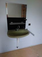 Vintage Groene Wastafel Jaren 70 met Kraan & Handdoekrek, Huis en Inrichting, Badkamer | Badkamermeubels, Ophalen, Minder dan 50 cm