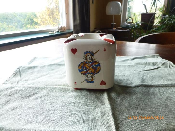 Zeldzame jaren 50 keramische ( kubus vormig) asbak, Verzamelen, Rookartikelen, Aanstekers en Luciferdoosjes, Gebruikt, Asbak, Ophalen of Verzenden