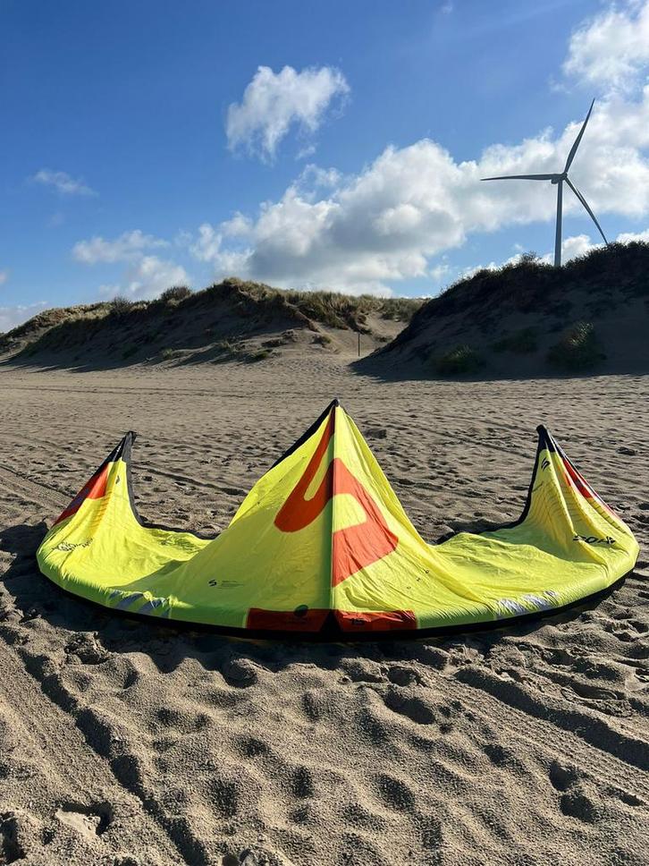 Slingshot Ghost V3 15m en 17m, Watersport en Boten, Kitesurfen, Gebruikt, Kite, 8 m², Geen board, Ophalen of Verzenden