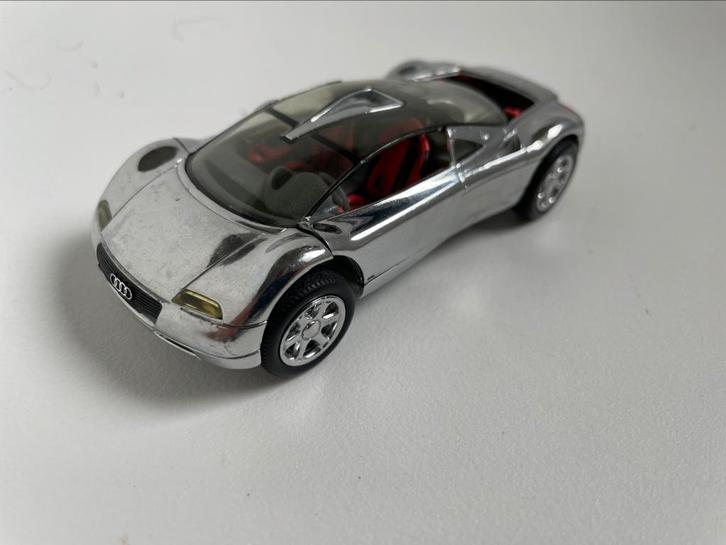 Model Audi Avus Quattro chroom 1/43 (bespeeld), Hobby en Vrije tijd, Modelauto's | 1:43, Gebruikt, Auto, Overige merken, Ophalen of Verzenden