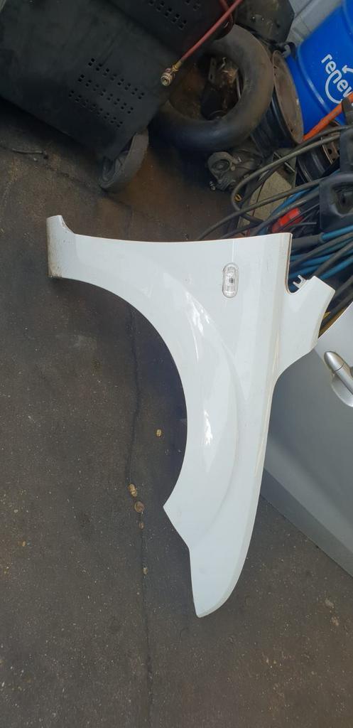 FORD FOCUS VOORSCHERM RECHTS  BJ 2006 TOT 2009, Auto-onderdelen, Carrosserie en Plaatwerk, Spatbord, Gebruikt, Ophalen of Verzenden