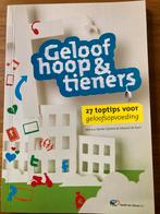 Elke van der Linden - Geloof, hoop en tieners, Ophalen of Verzenden, Zo goed als nieuw, Elke van der Linden; Corjan Matsinger; Edward de Kam; Eline H...