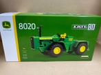 John Deere 8020  80 jaar ERTL, Hobby en Vrije tijd, Ophalen of Verzenden, Nieuw, Tractor of Landbouw, ERTL