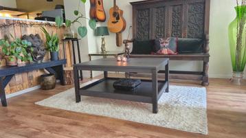 Ikea salontafel zwart met plank beschikbaar voor biedingen