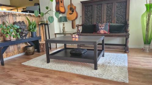 Ikea salontafel zwart met plank, Huis en Inrichting, Tafels | Salontafels, Gebruikt, Minder dan 50 cm, 50 tot 100 cm, 50 tot 100 cm