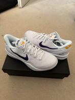 Nike Kobe 8 Protro - Lakers Home EU41, Kleding | Heren, Schoenen, Nike, Nieuw, Ophalen of Verzenden, Wit