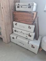 Vintage Koffers en Houten Kist, Ophalen