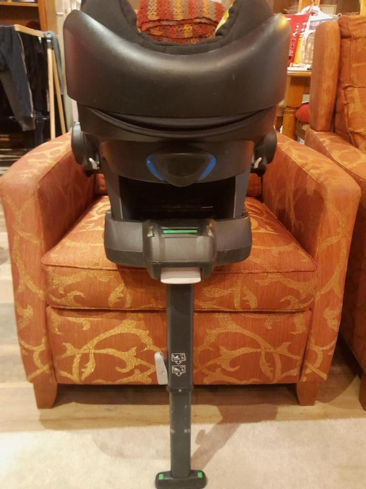 Joolz autostoel baby, Kinderen en Baby's, Autostoeltjes, Gebruikt, Overige merken, 0 t/m 13 kg, Autogordel of Isofix, Ophalen