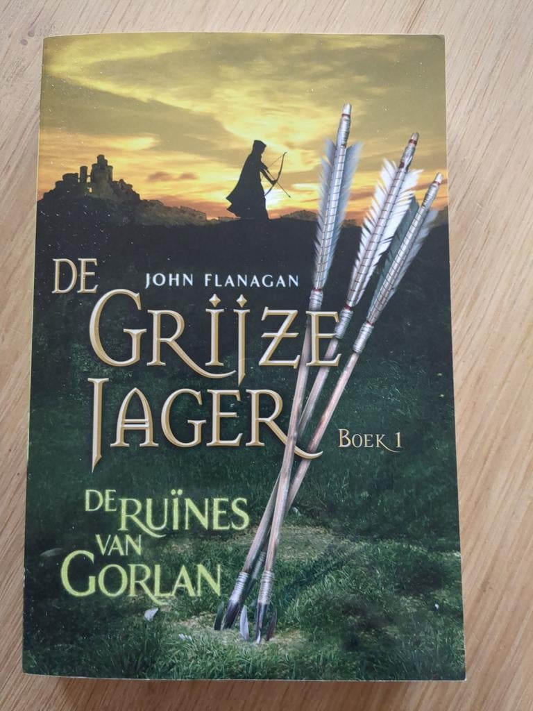 De Grijze Jager boek 1, Ophalen of Verzenden, Nieuw