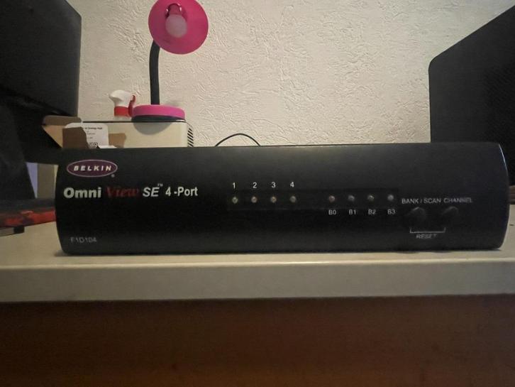Belkin kvm Switch, Computers en Software, Netwerk switches, Zo goed als nieuw, Ophalen
