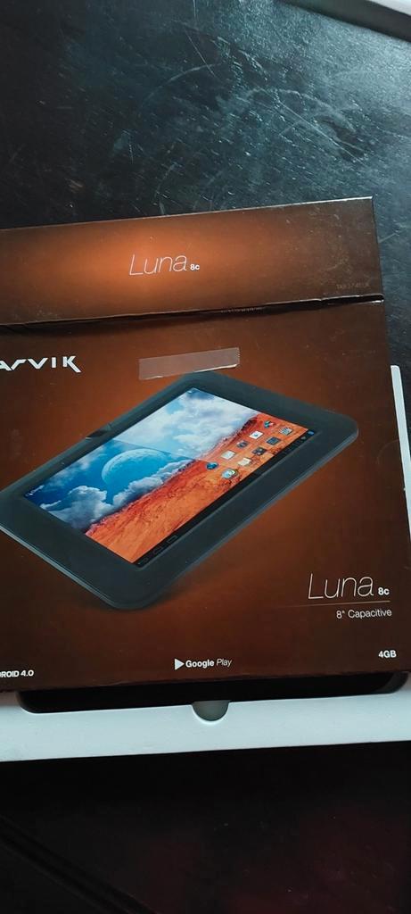 Tablet YARVIK LUNA 8, Computers en Software, Android Tablets, Zo goed als nieuw, Ophalen of Verzenden