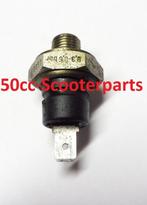 Olievoeler oliemeter oliedruksensor Vespa Et4 ET 4 125cc 4T, Ophalen of Verzenden, 50ccscooterparts, Info@50cc-scooterparts.nl
