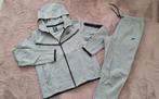 Nike Tech Fleece Trainingspak Grijs, Kleding | Heren, Sportkleding, Fitness, Maat 48/50 (M), Nike, Ophalen of Verzenden