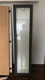 Ikea Berby vitrinekast 2 X antraciet kleur, Huis en Inrichting, Kasten | Vitrinekasten, Ophalen, 50 tot 100 cm, Zo goed als nieuw